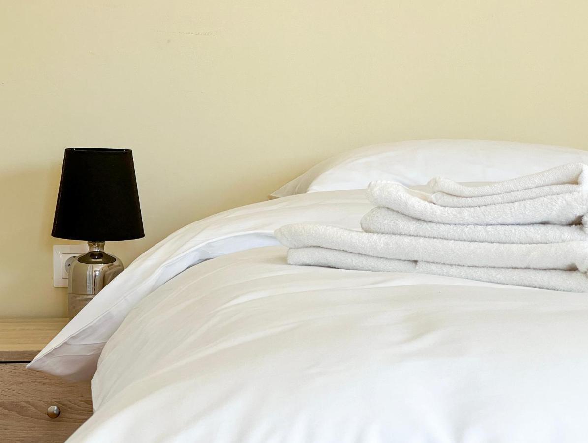 Chiou Spacious 90Sqm Apt In アテネ エクステリア 写真